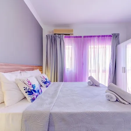 Appartamento Sunny Coast Sliema Penthouse With Jacuzzi Sliema