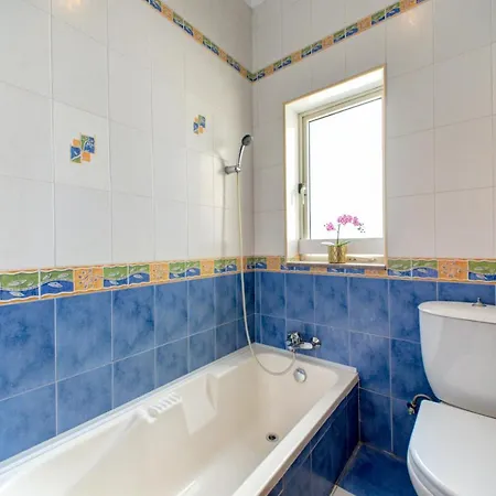 Sunny Coast Sliema Penthouse With Jacuzzi Appartamento *
