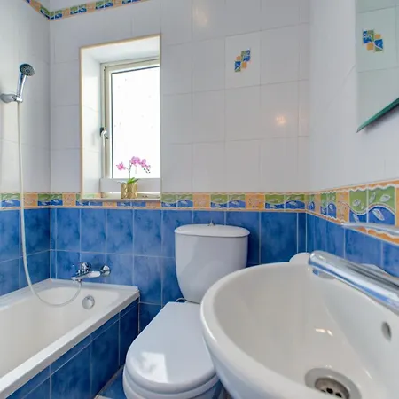 Sunny Coast Sliema Penthouse With Jacuzzi