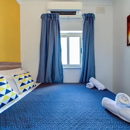 Sunny Coast Sliema Penthouse With Jacuzzi *